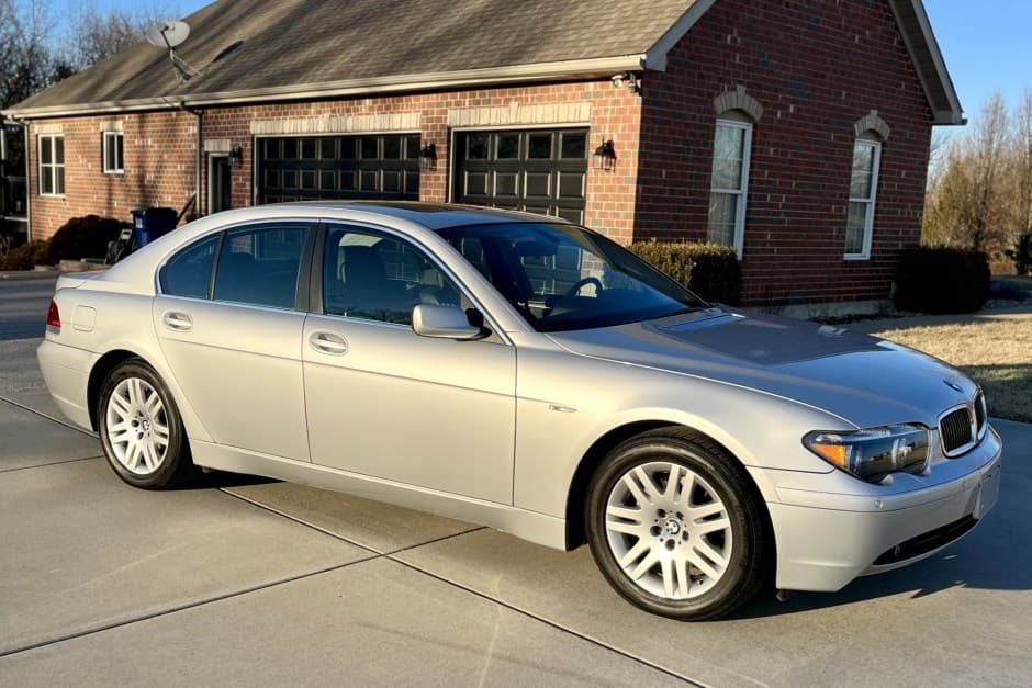 2002 BMW E65/E66 7-Series sold for $8,100