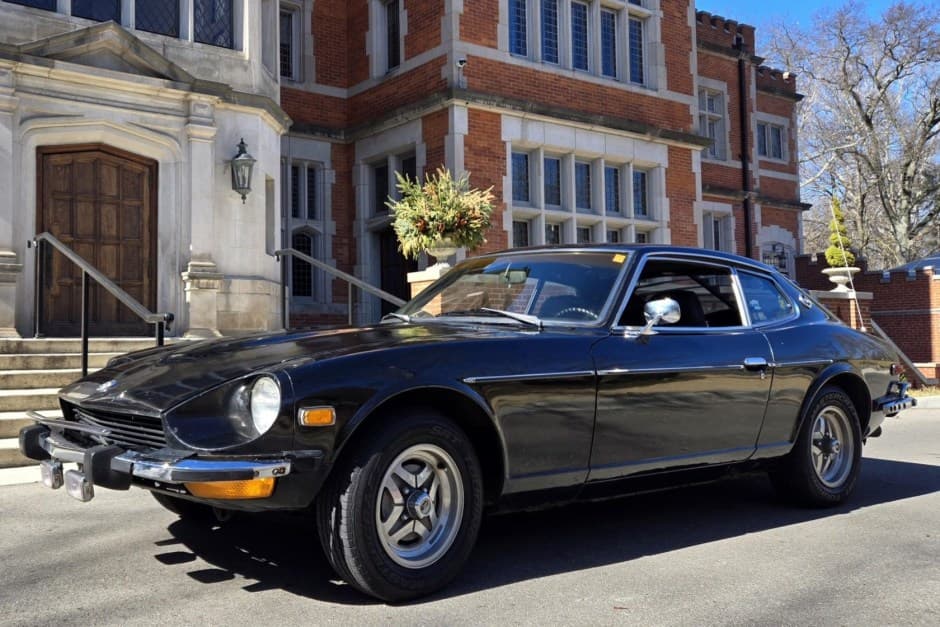 1974 Datsun 260Z sold for $10,750