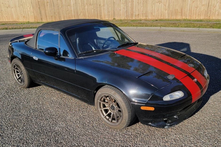 1993 Mazda NA MX-5 Miata sold for $12,750