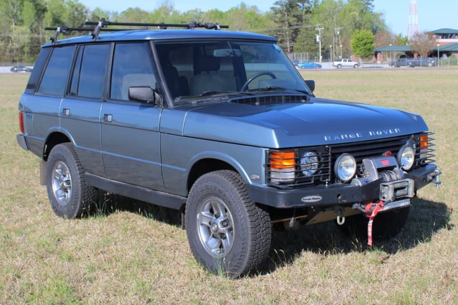 1990 Land Rover Range Rover Classic sold for $25,250