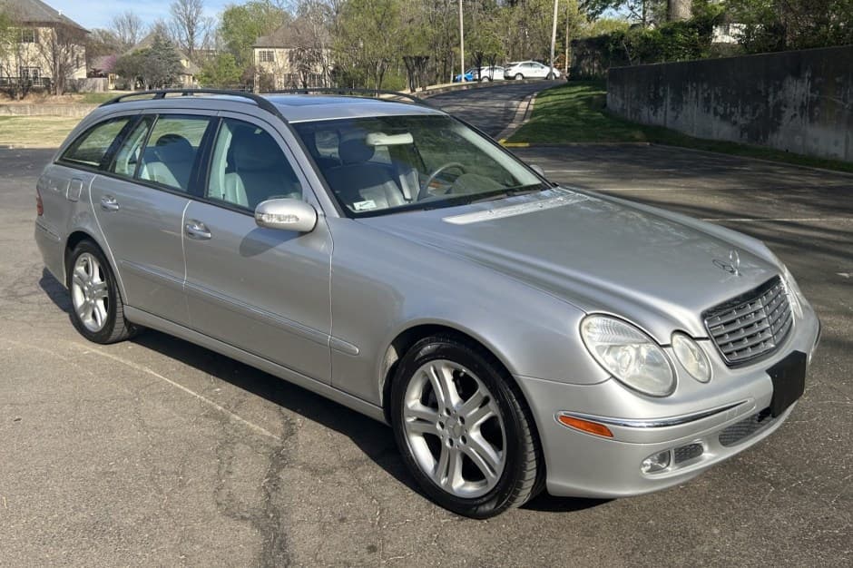 2005 Mercedes-Benz W211 E-Class sold for $12,500
