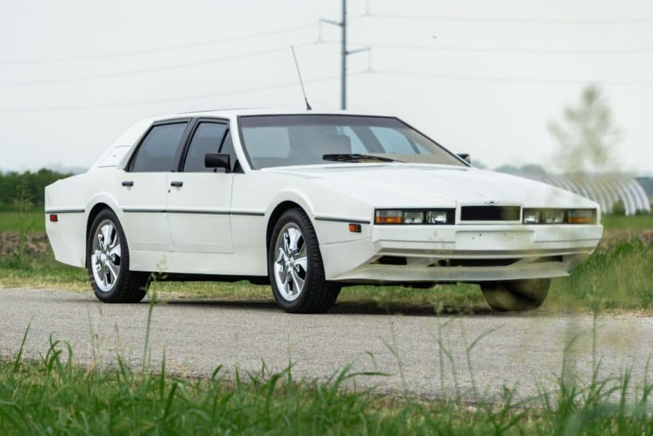 1983 Aston Martin Lagonda sold for $30,227