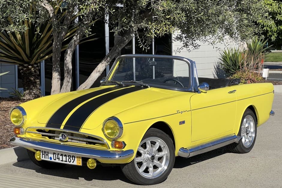 1966 Sunbeam Alpine sold for $38,250