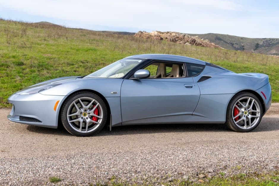 2012 Lotus Evora sold for $42,100