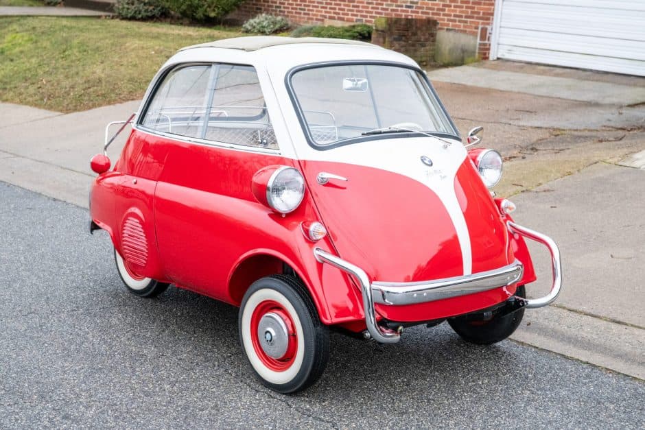 1957 BMW Isetta sold for $42,500