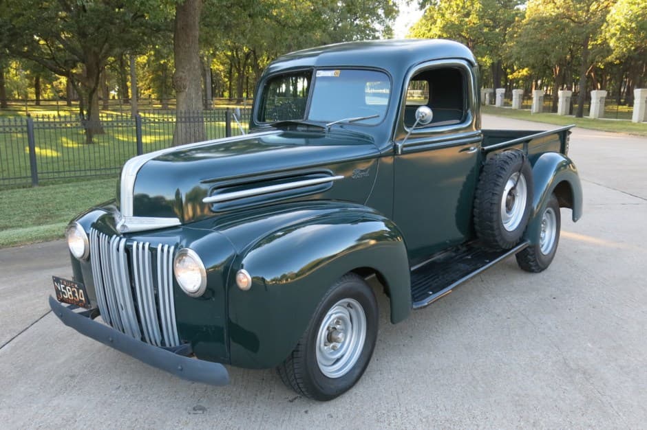 1947 Ford Pickup 1940-1947 sold for $16,500
