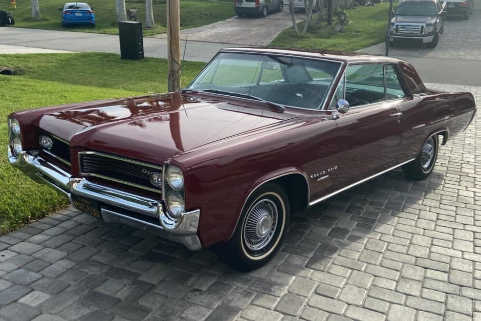 1964 Pontiac Grand Prix sold for $18,500