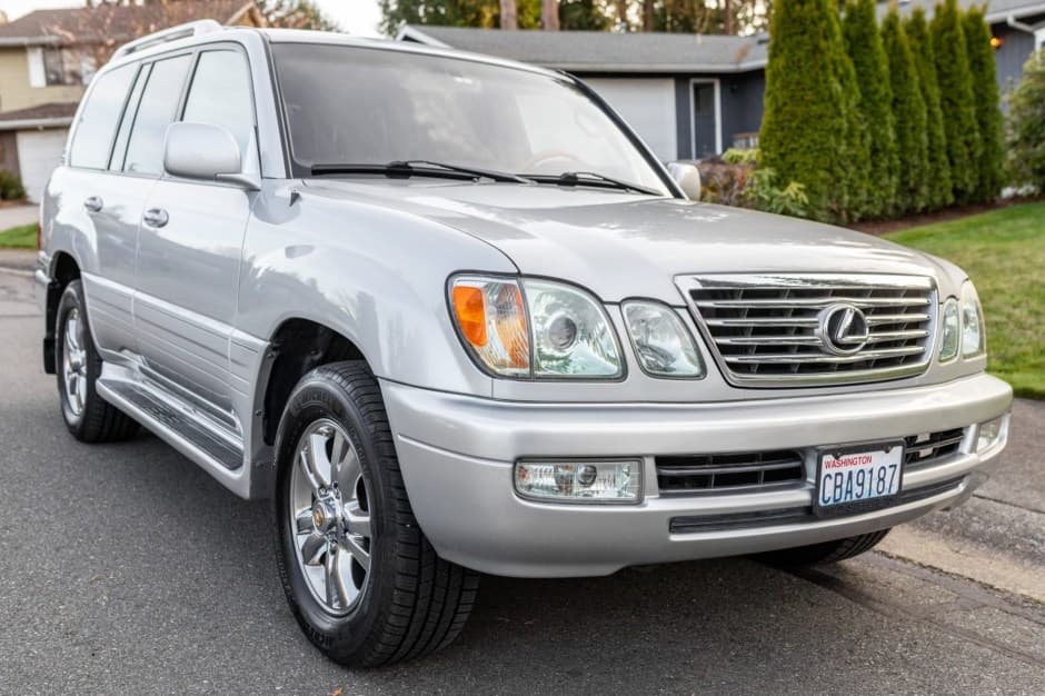 2006 Lexus LX470 sold for $32,500