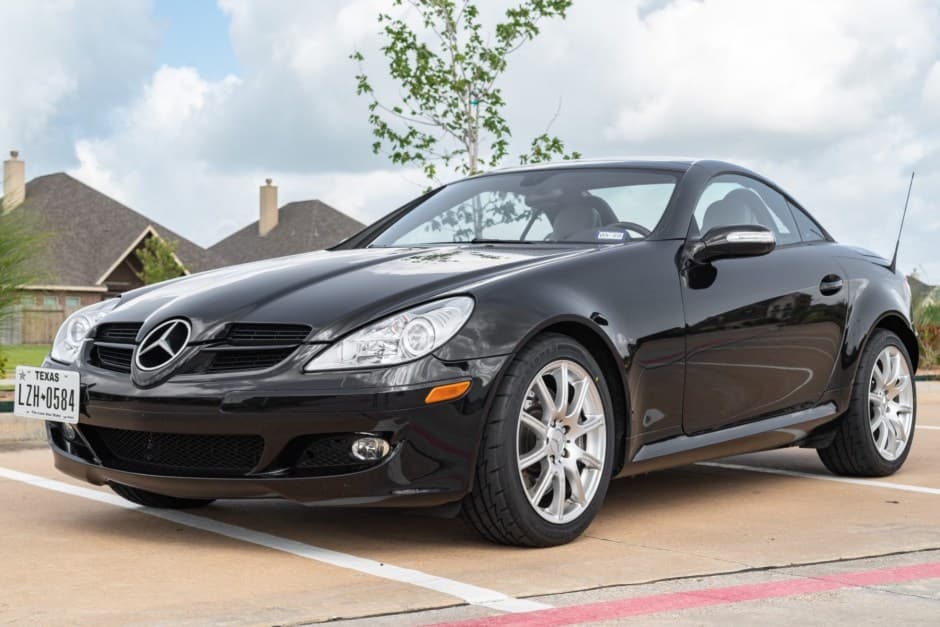 2005 Mercedes-Benz SLK-Class sold for $17,750