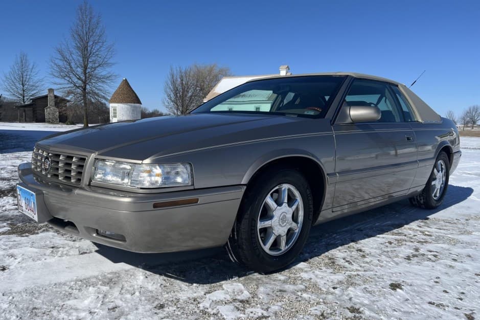 2001 Cadillac Eldorado sold for $5,800