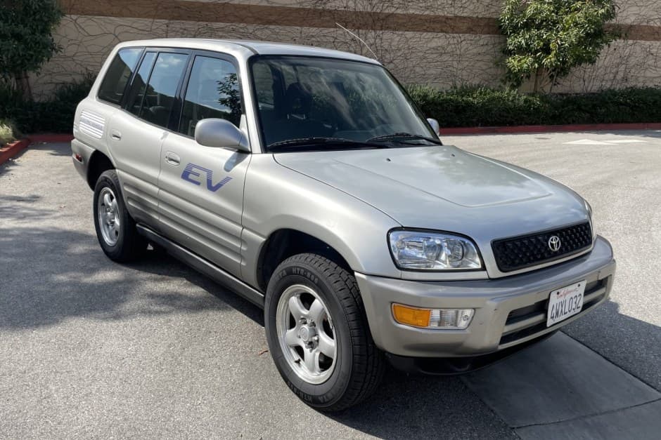 2002 Toyota RAV4 sold for $3,500