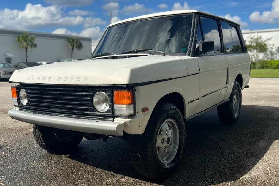 1988 Land Rover Range Rover Classic sold for $3,650