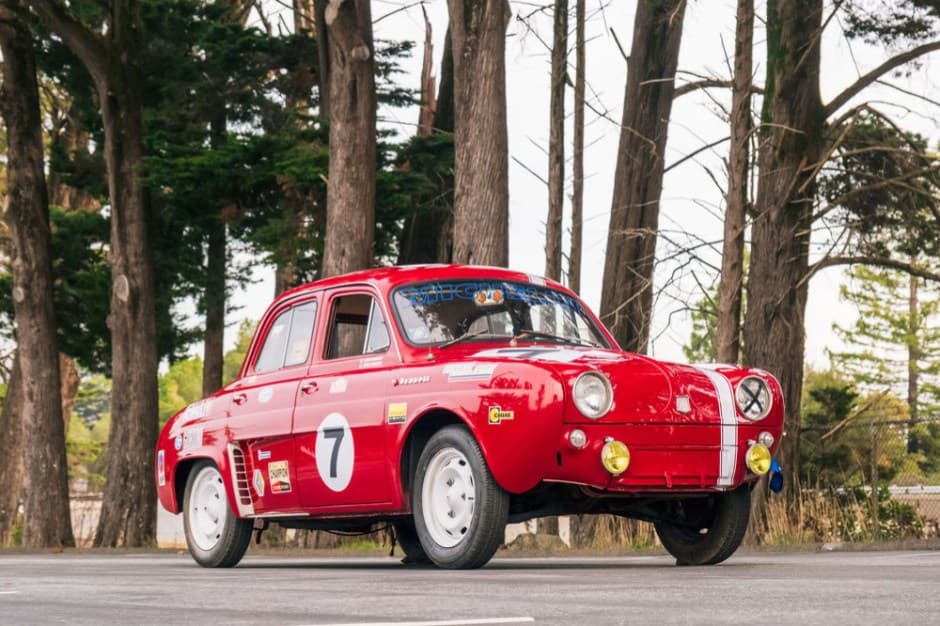 1967 Renault Dauphine sold for $7,900