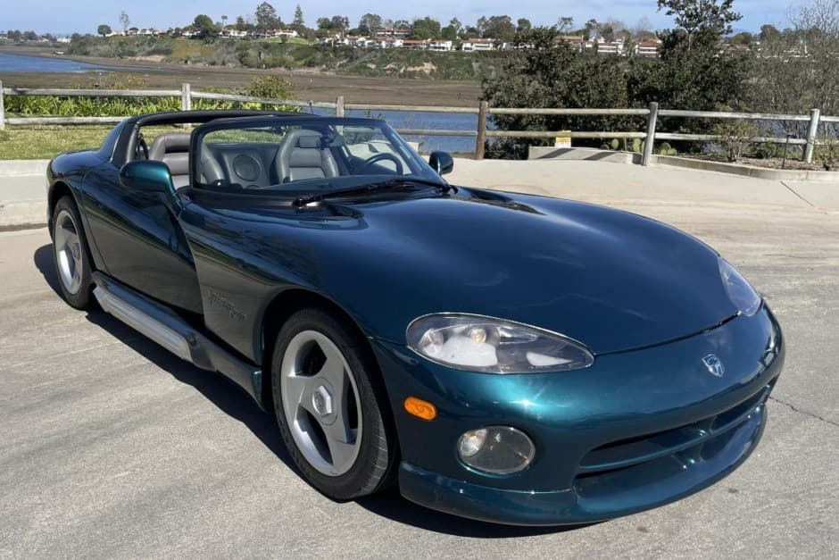 1995 Dodge Viper SR I (1992-1995) sold for $30,000