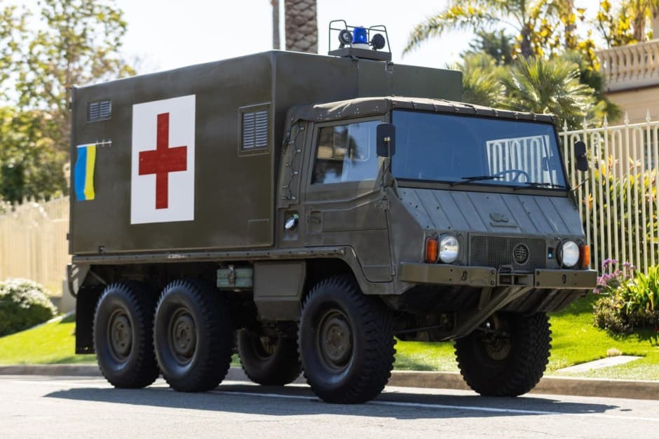 1982 Steyr-Puch Pinzgauer sold for $13,600