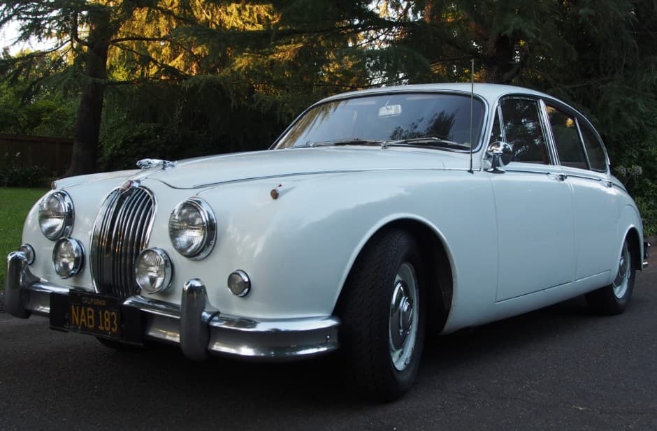 1963 Jaguar Mk II sold for $15,000