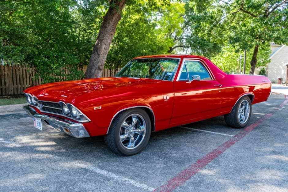1969 Chevrolet El Camino sold for $25,000