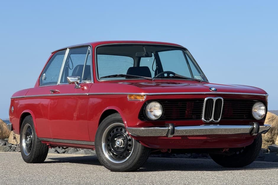 1974 BMW 2002tii sold for $13,250