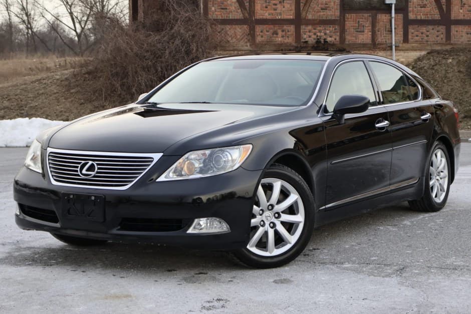 2007 Lexus LS Sedan sold for $20,500