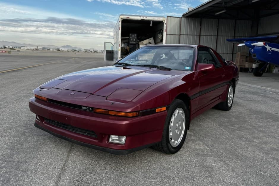 1988 Toyota Supra A70 (1986-1992) sold for $15,250