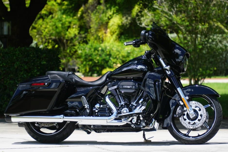 2016 Harley-Davidson Touring sold for $33,500