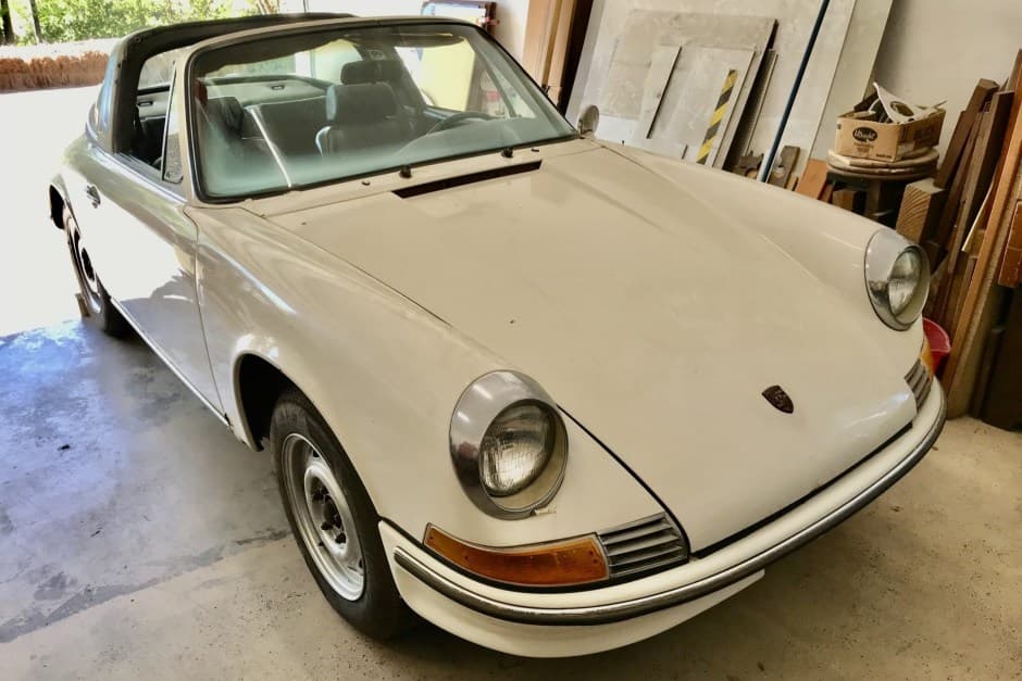 1969 Porsche 912 sold for $12,500