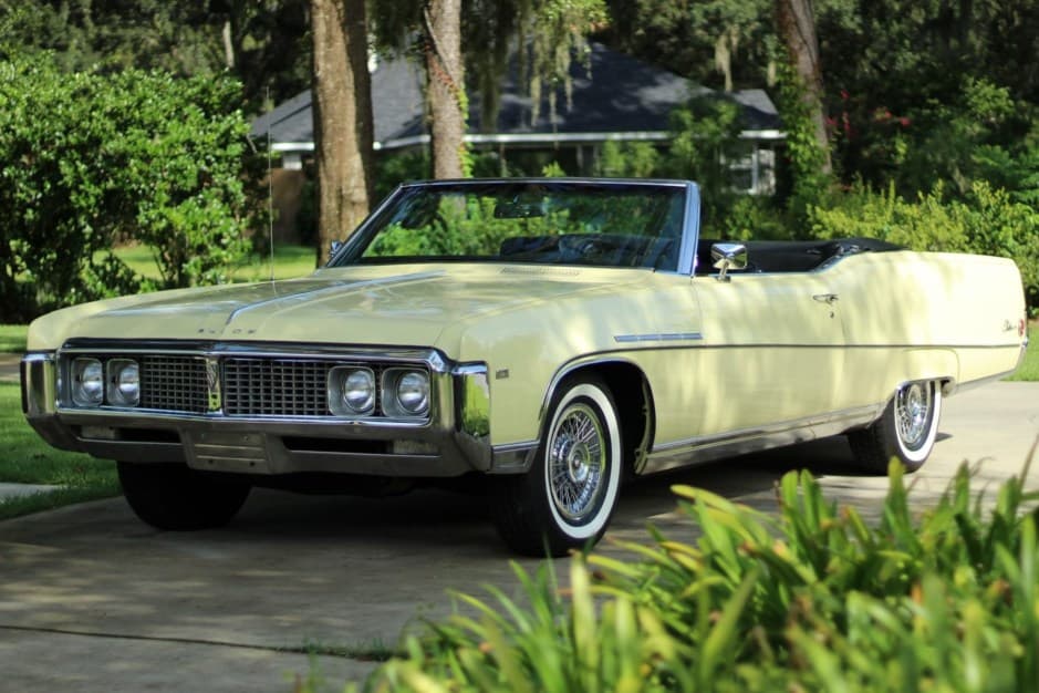 1969 Buick Electra sold for $23,250