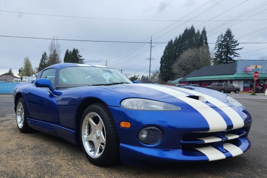 1996 Dodge Viper SR II (1996-2002) sold for $60,800