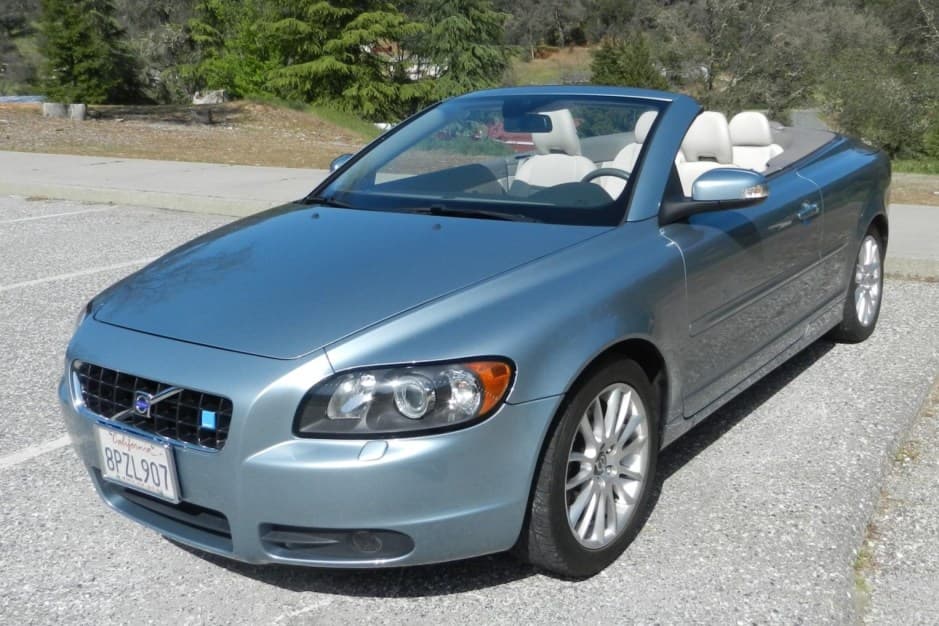 2008 Volvo C70 sold for $13,750