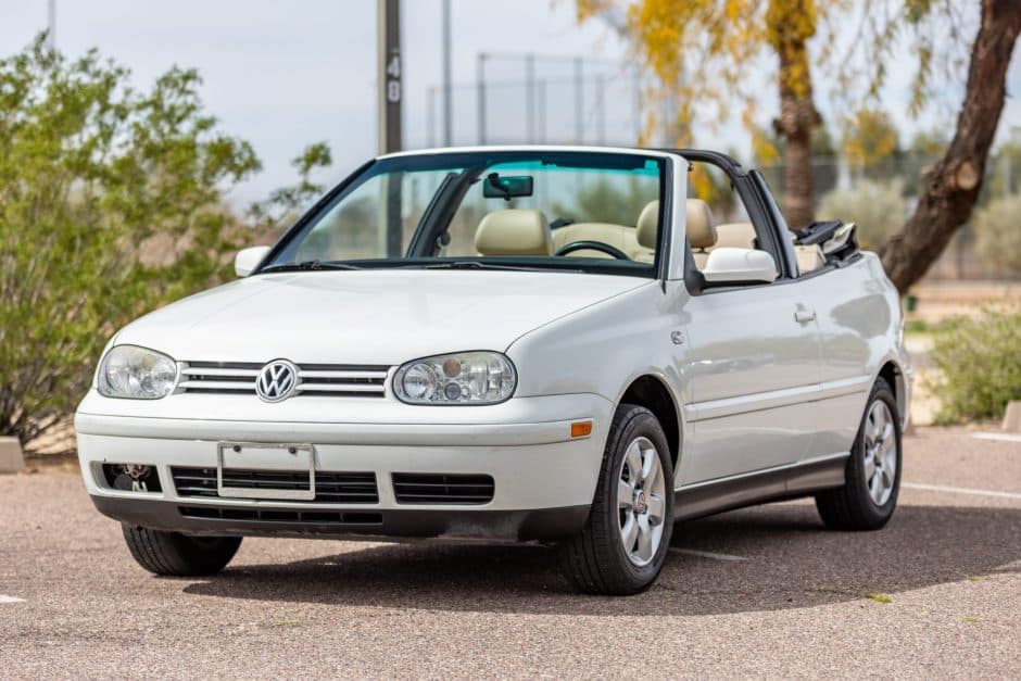 2001 Volkswagen Golf/Rabbit Cabriolet sold for $9,995