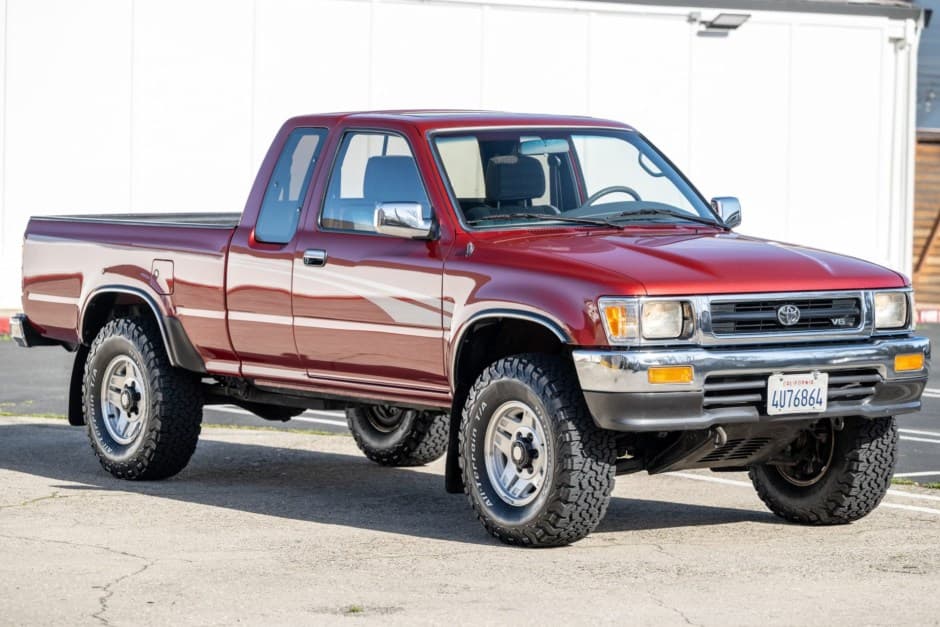 1993 Toyota Pickup (N80/90/100/110 1989-1997) sold for $25,500