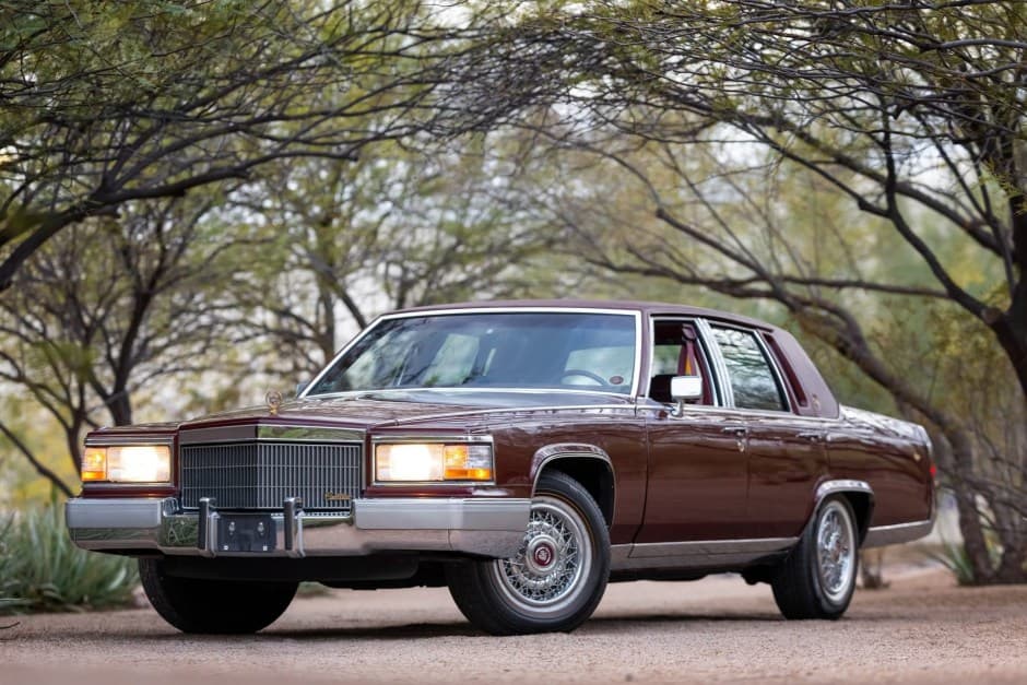 1992 Cadillac Brougham sold for $13,751
