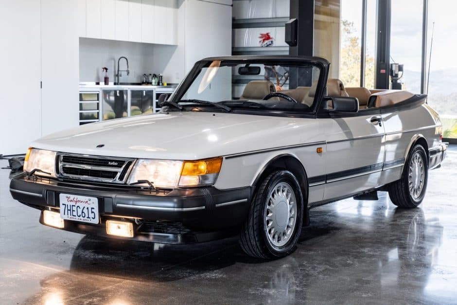 1993 Saab 900 sold for $24,500