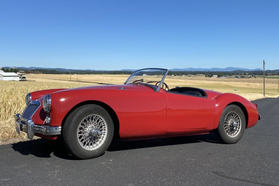1959 MG MGA sold for $21,500