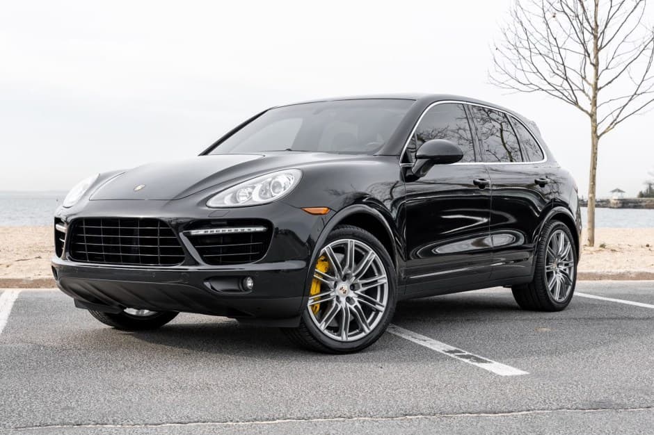 2014 Porsche 958 Cayenne (2011-2018) sold for $44,100