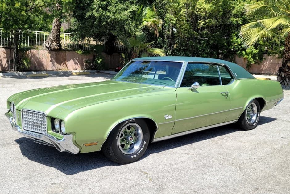 1972 Oldsmobile Cutlass sold for $20,500