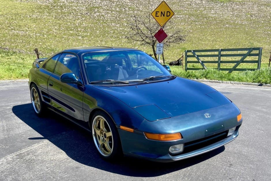 1991 Toyota SW20 MR2 sold for $14,750