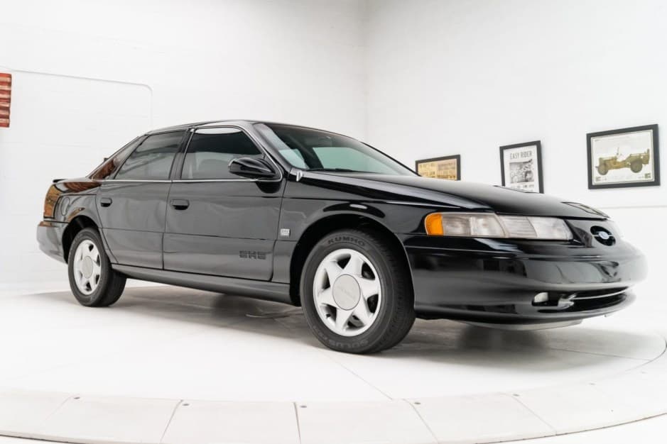 1993 Ford Taurus SHO sold for $12,793