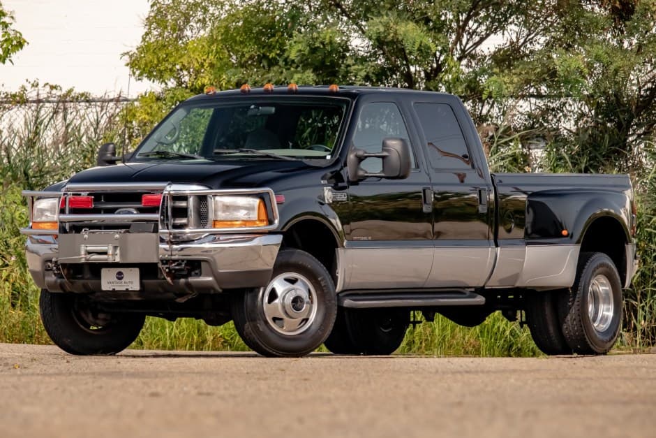 2000 Ford Super Duty 1999-2007 sold for $28,500