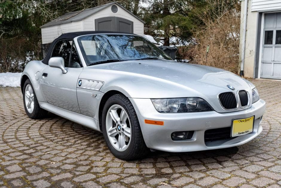 2000 BMW Z3 sold for $10,300