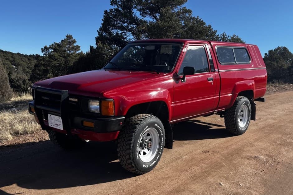 1984 Toyota Pickup (N50/N60/N70 1984-1988) sold for $10,250