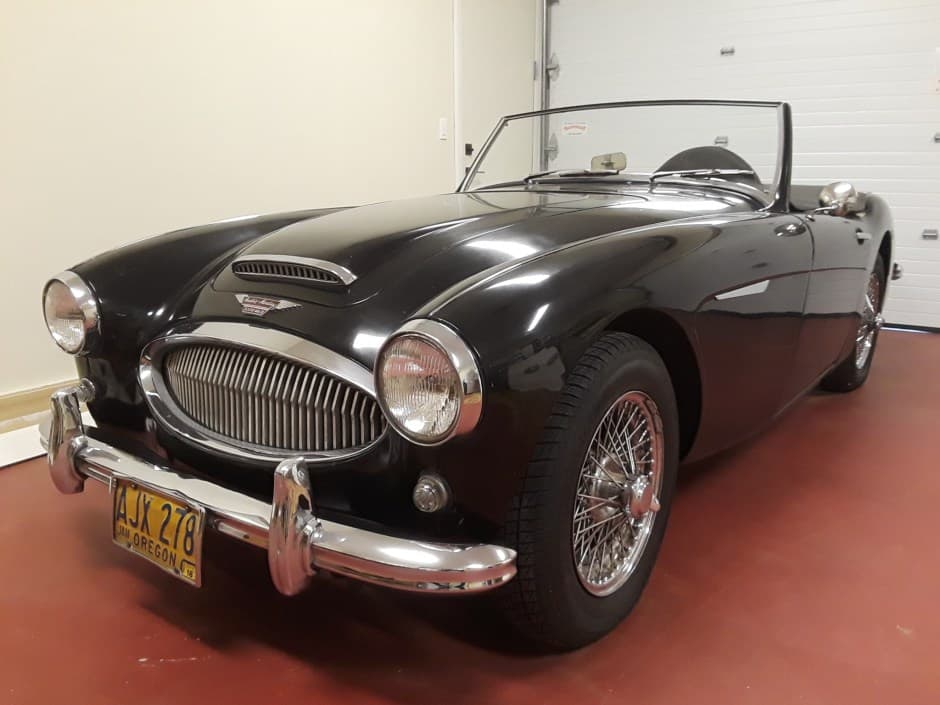 1962 Austin-Healey 3000 sold for $32,250