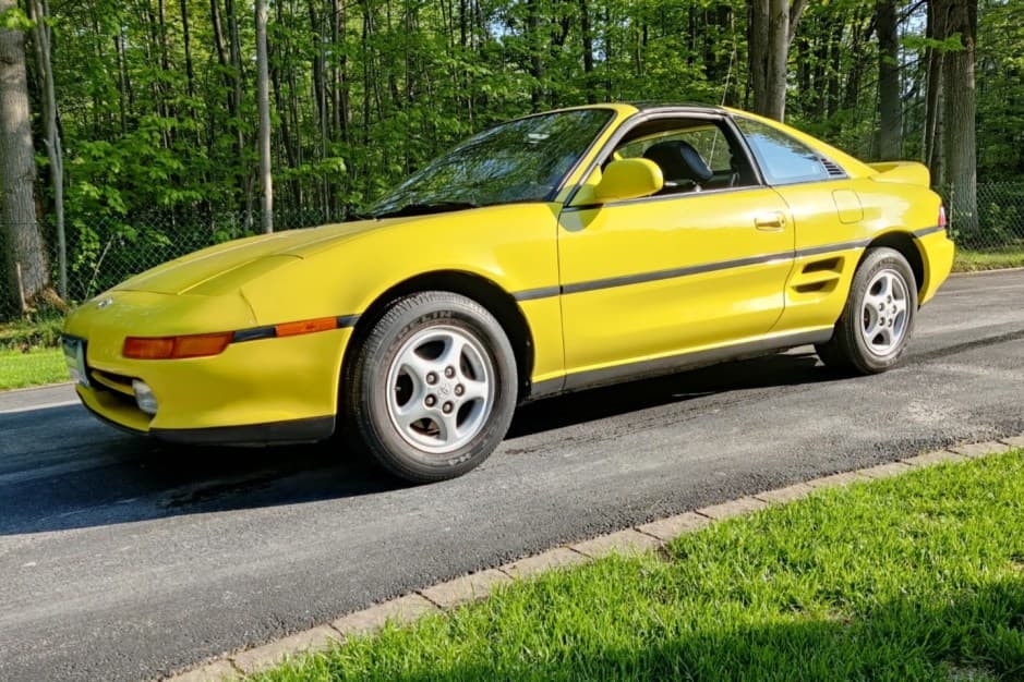 1991 Toyota SW20 MR2 sold for $16,002