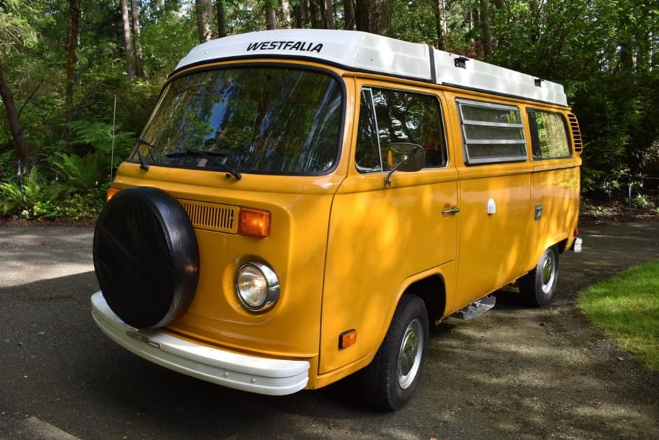 1977 Volkswagen Bay-Window Camper sold for $25,000