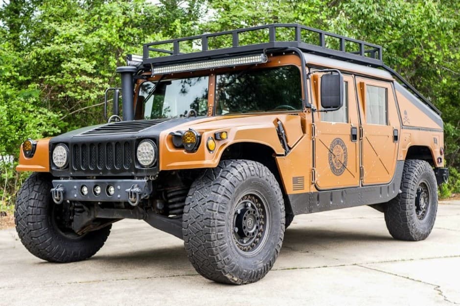 1990 Hummer HMMWV/Humvee sold for $39,250