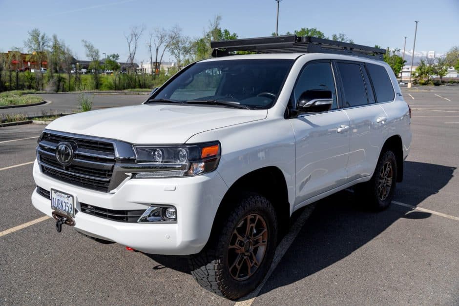 2021 Toyota Land Cruiser 200-Series sold for $122,000