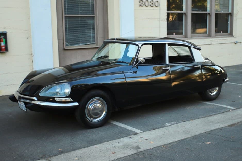 1970 Citroen DS sold for $8,500