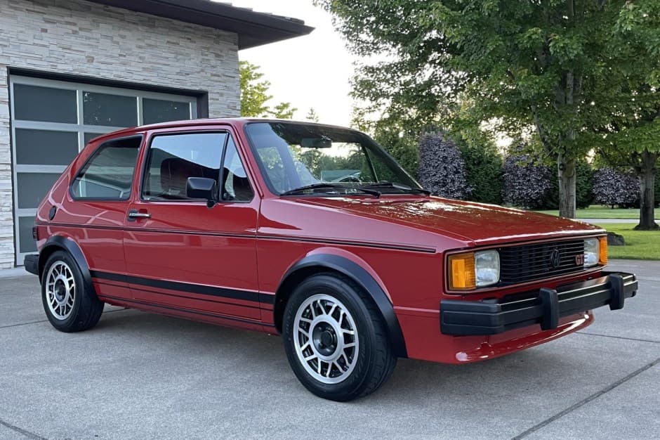 1983 Volkswagen GTI Mk1 sold for $23,250
