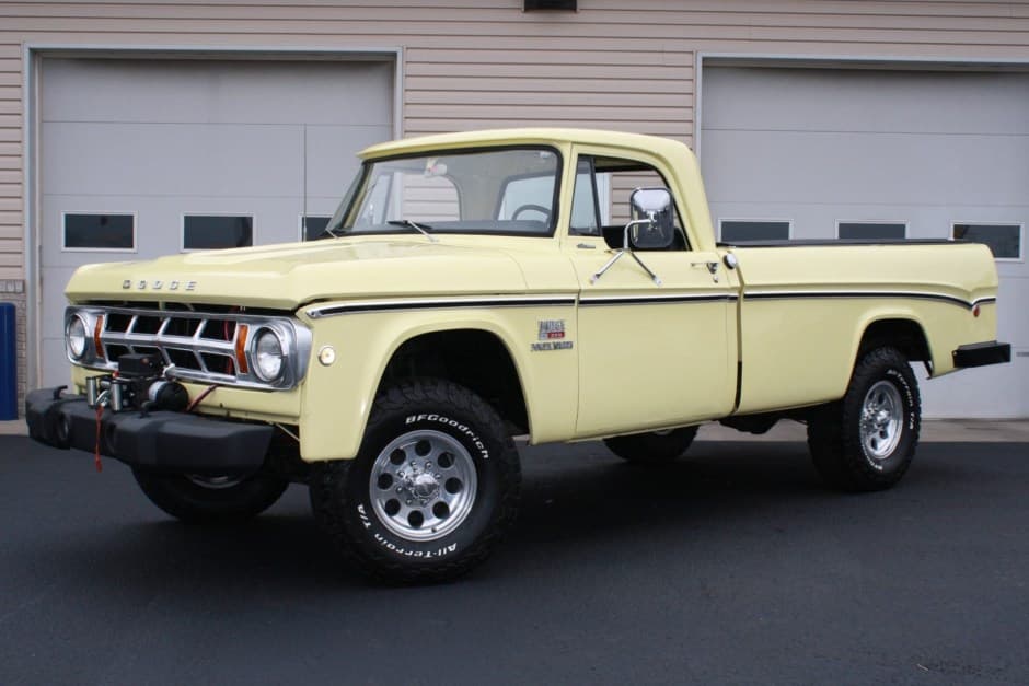 1969 Dodge Power Wagon sold for $16,250