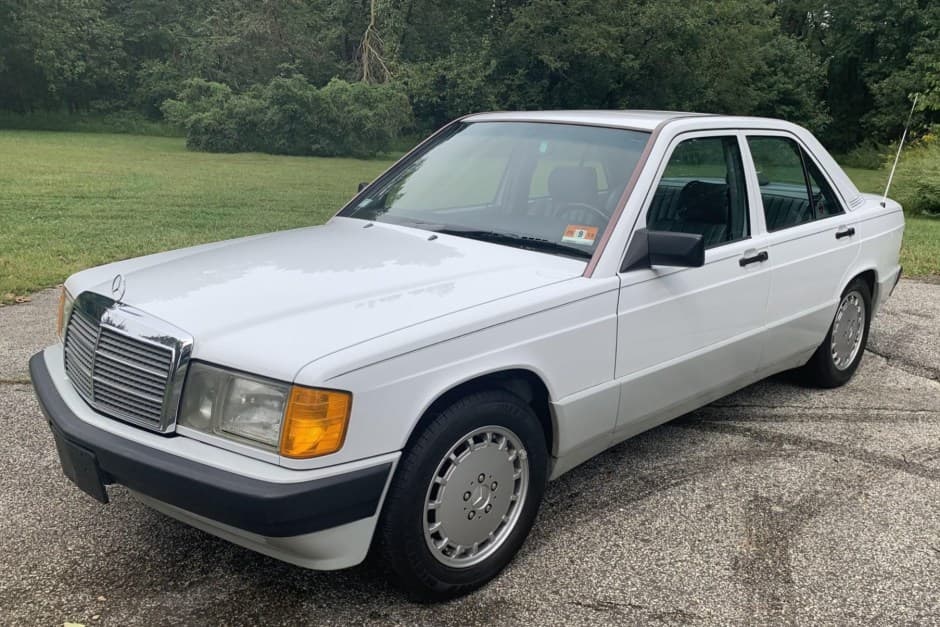 1991 Mercedes-Benz W201 190 sold for $8,333